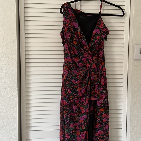 Lulu’s Floral Maxi Dress - Picture 4 of 5